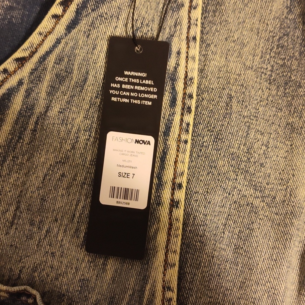 Fashion Nova Women's Size 7 Making It Work Tinted Cargo Jeans - Picture 7 of 13